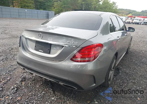 2015 Mercedes-Benz C 300 Sport 4Matic из США, поврежденный, VIN 55SWF4KB1FU058268